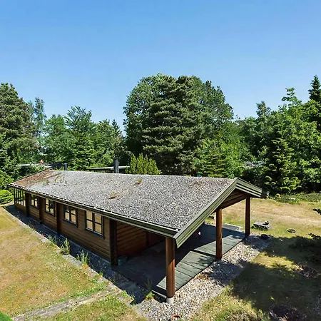 Classic Summer House With Arreso View Сasa de vacaciones *