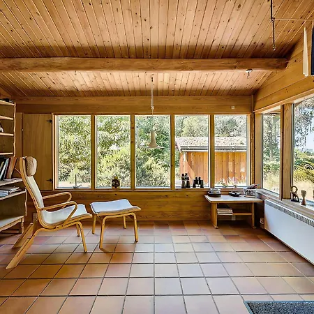 Classic Summer House With Arreso View
