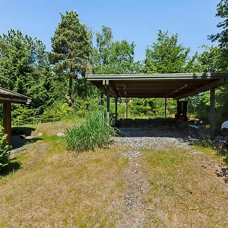 Classic Summer House With Arreso View Ferienhaus